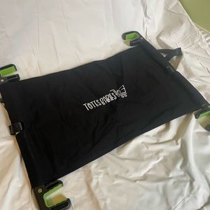 Totes Babies Car Seat Carrier used only a few times but I was glad to have it